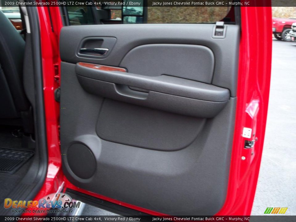 2009 Chevrolet Silverado 2500HD LTZ Crew Cab 4x4 Victory Red / Ebony Photo #7
