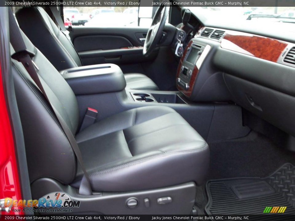 2009 Chevrolet Silverado 2500HD LTZ Crew Cab 4x4 Victory Red / Ebony Photo #10