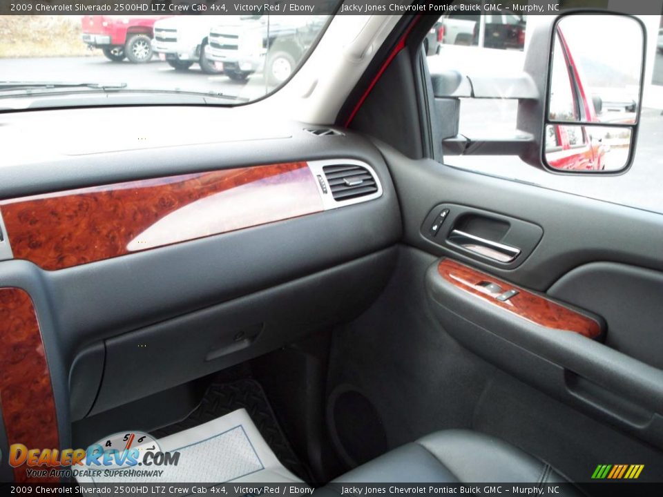 2009 Chevrolet Silverado 2500HD LTZ Crew Cab 4x4 Victory Red / Ebony Photo #17