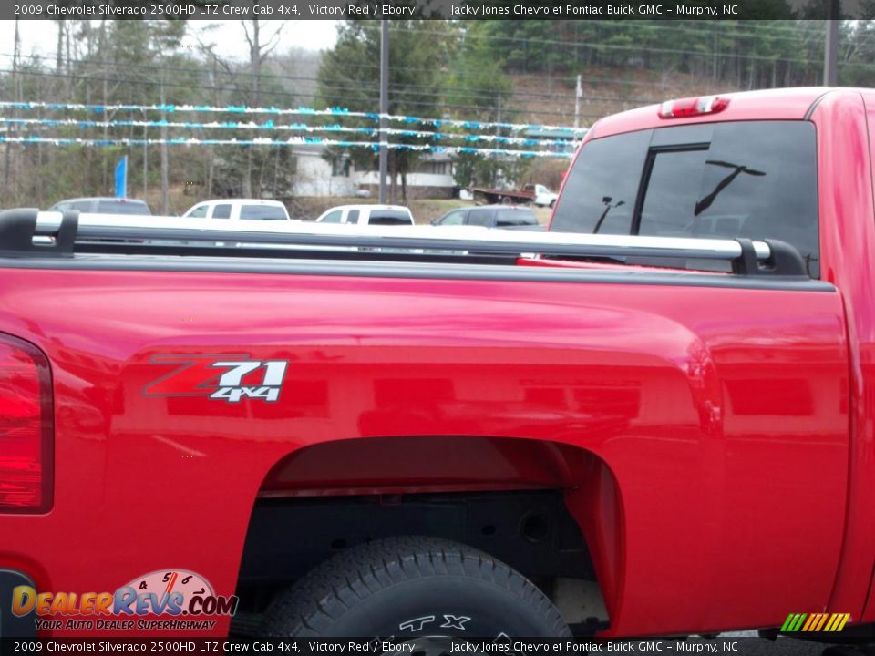 2009 Chevrolet Silverado 2500HD LTZ Crew Cab 4x4 Victory Red / Ebony Photo #24