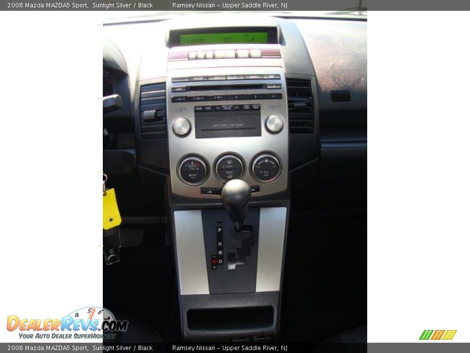 2008 Mazda MAZDA5 Sport Sunlight Silver / Black Photo #36