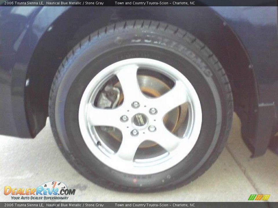 2006 Toyota Sienna LE Nautical Blue Metallic / Stone Gray Photo #3