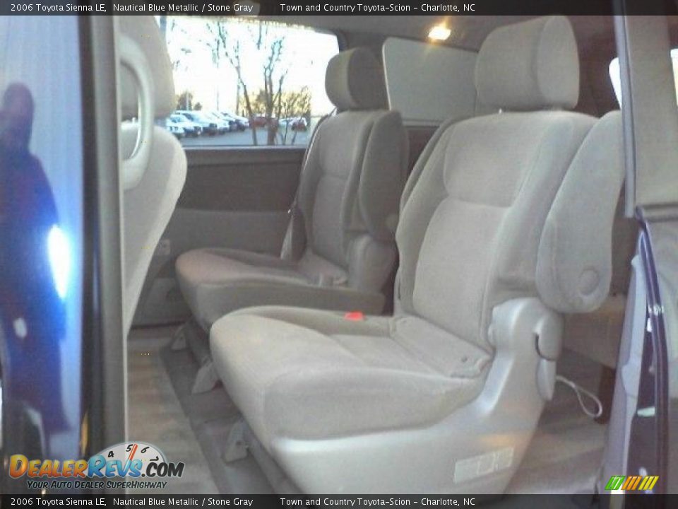 2006 Toyota Sienna LE Nautical Blue Metallic / Stone Gray Photo #7