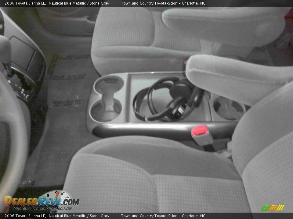 2006 Toyota Sienna LE Nautical Blue Metallic / Stone Gray Photo #13