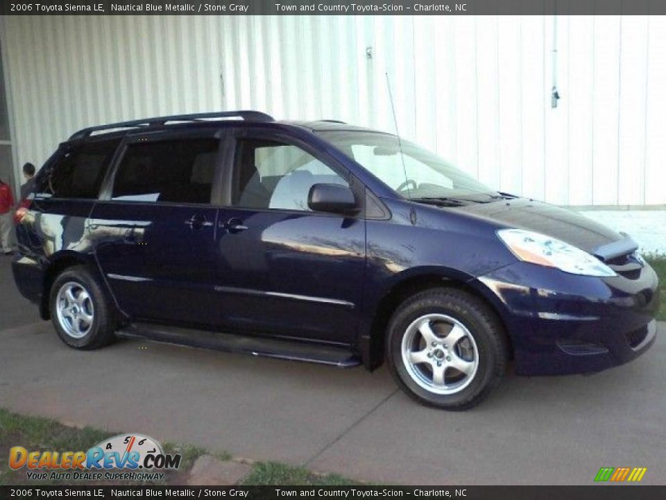 2006 Toyota Sienna LE Nautical Blue Metallic / Stone Gray Photo #19