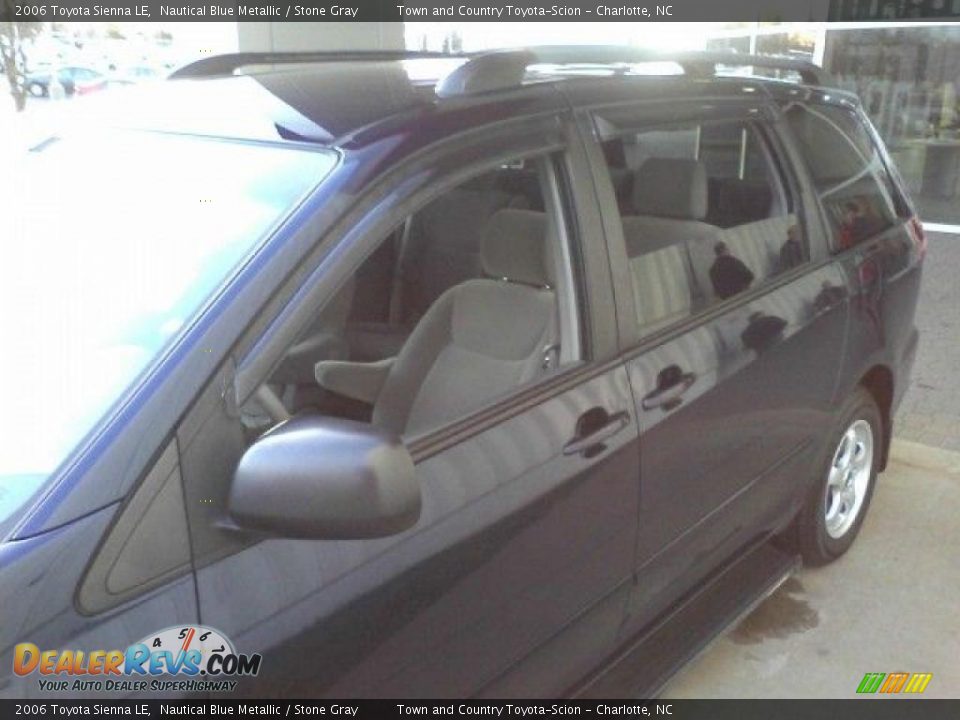 2006 Toyota Sienna LE Nautical Blue Metallic / Stone Gray Photo #22
