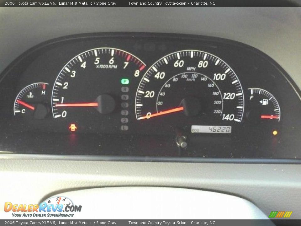 2006 Toyota Camry XLE V6 Lunar Mist Metallic / Stone Gray Photo #9