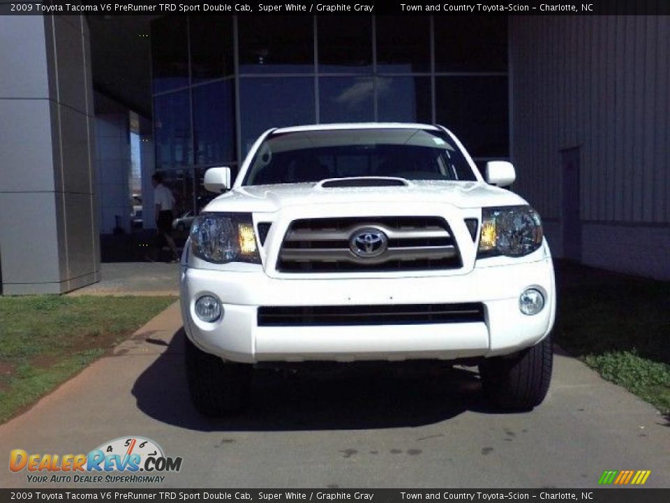 2009 Toyota Tacoma V6 PreRunner TRD Sport Double Cab Super White / Graphite Gray Photo #2