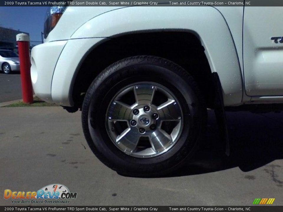 2009 Toyota Tacoma V6 PreRunner TRD Sport Double Cab Super White / Graphite Gray Photo #3