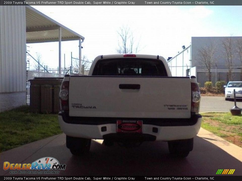 2009 Toyota Tacoma V6 PreRunner TRD Sport Double Cab Super White / Graphite Gray Photo #4