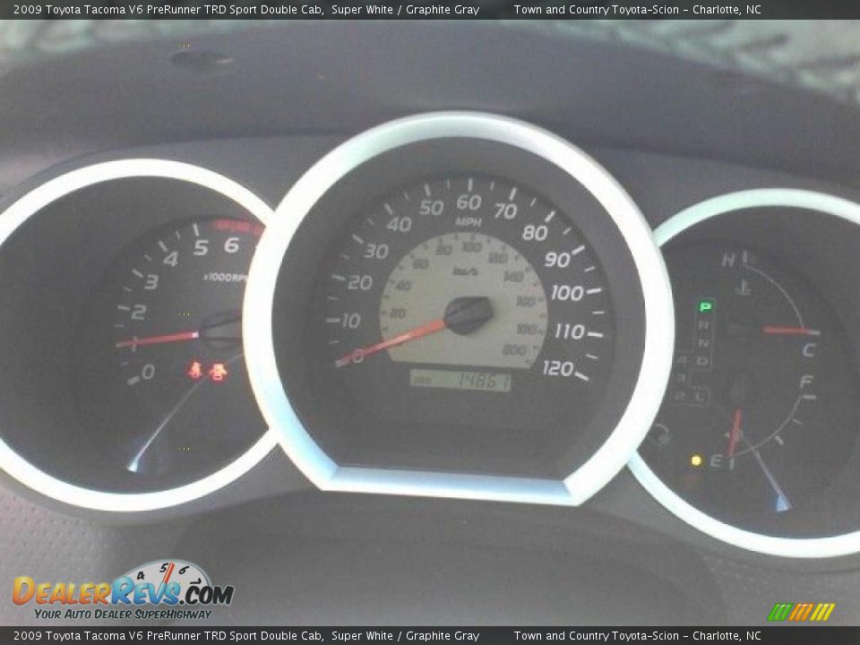 2009 Toyota Tacoma V6 PreRunner TRD Sport Double Cab Super White / Graphite Gray Photo #9