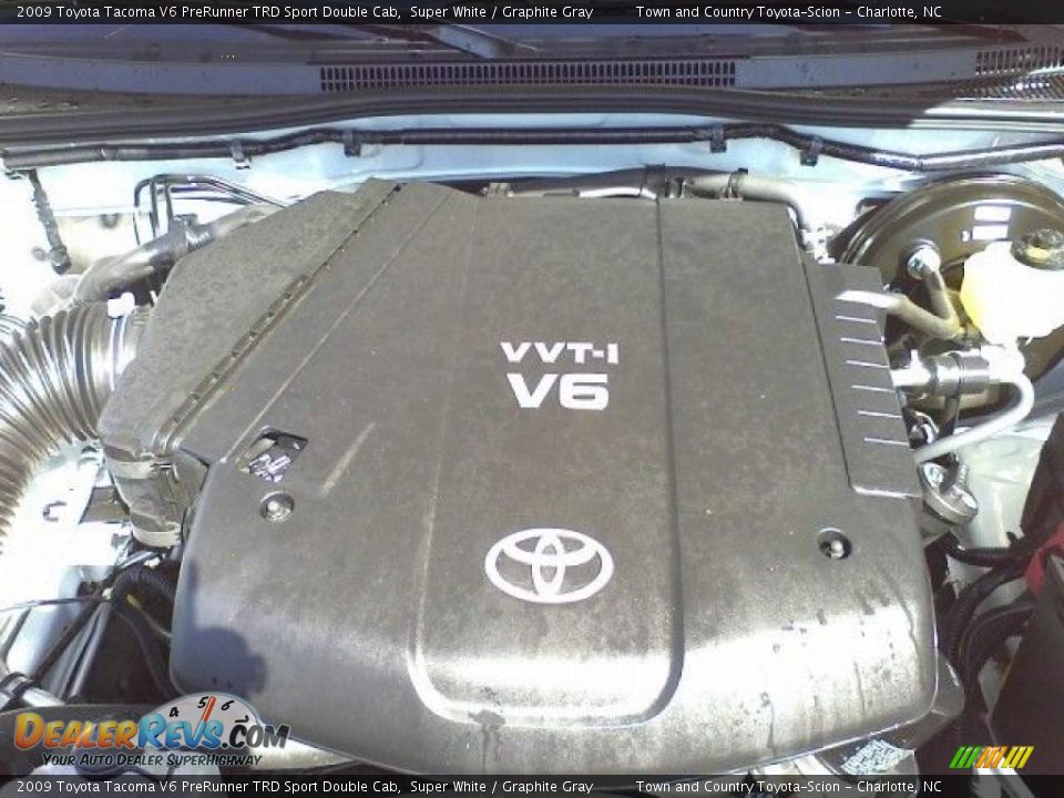 2009 Toyota Tacoma V6 PreRunner TRD Sport Double Cab Super White / Graphite Gray Photo #19