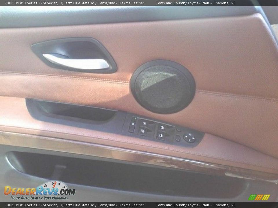 2006 BMW 3 Series 325i Sedan Quartz Blue Metallic / Terra/Black Dakota Leather Photo #12