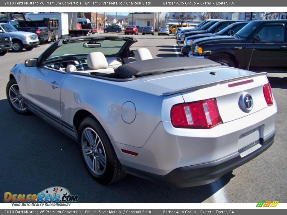 2010 Ford Mustang V6 Premium Convertible Brilliant Silver Metallic / Charcoal Black Photo #7