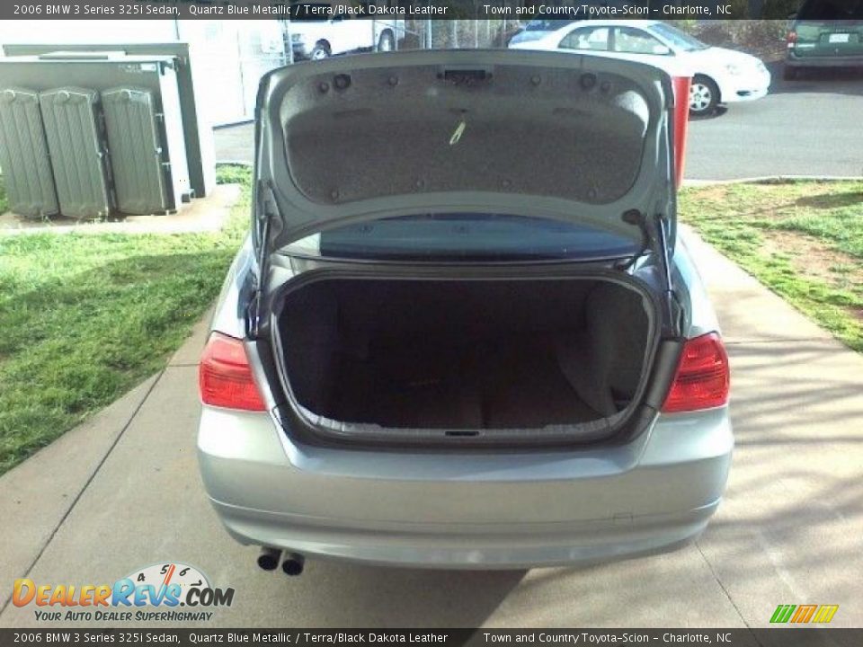 2006 BMW 3 Series 325i Sedan Quartz Blue Metallic / Terra/Black Dakota Leather Photo #15