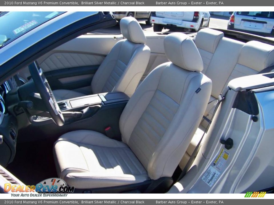 2010 Ford Mustang V6 Premium Convertible Brilliant Silver Metallic / Charcoal Black Photo #12