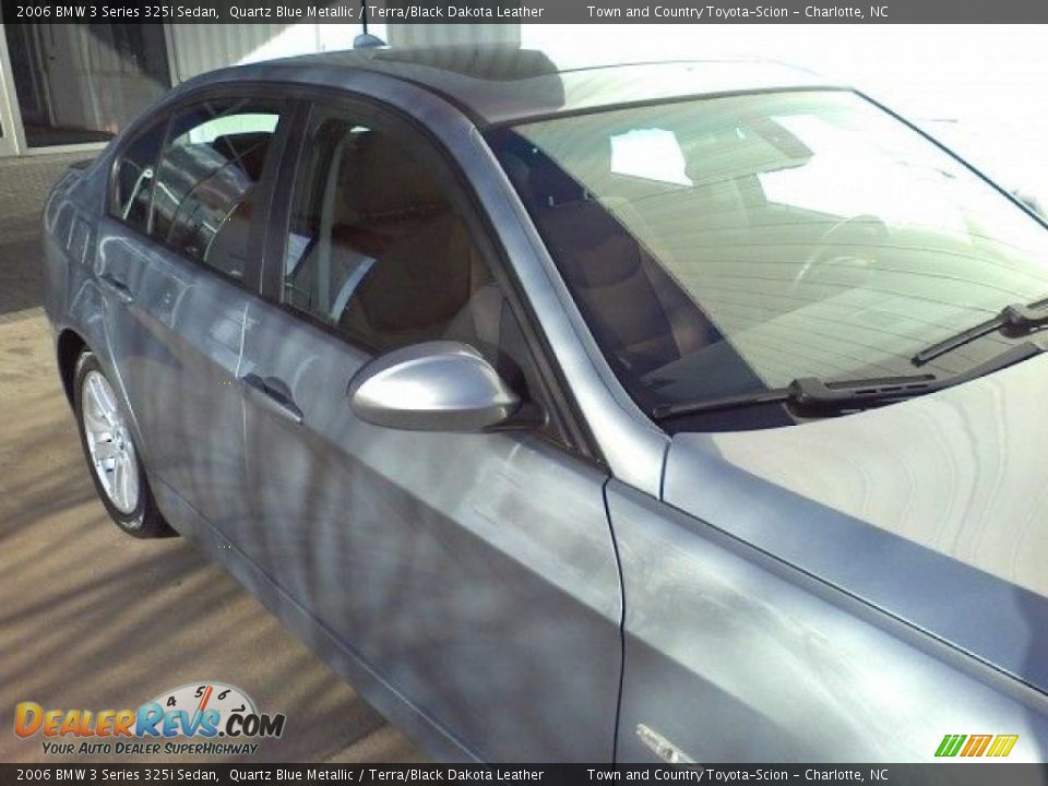 2006 BMW 3 Series 325i Sedan Quartz Blue Metallic / Terra/Black Dakota Leather Photo #21
