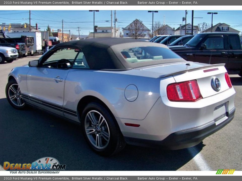 2010 Ford Mustang V6 Premium Convertible Brilliant Silver Metallic / Charcoal Black Photo #24