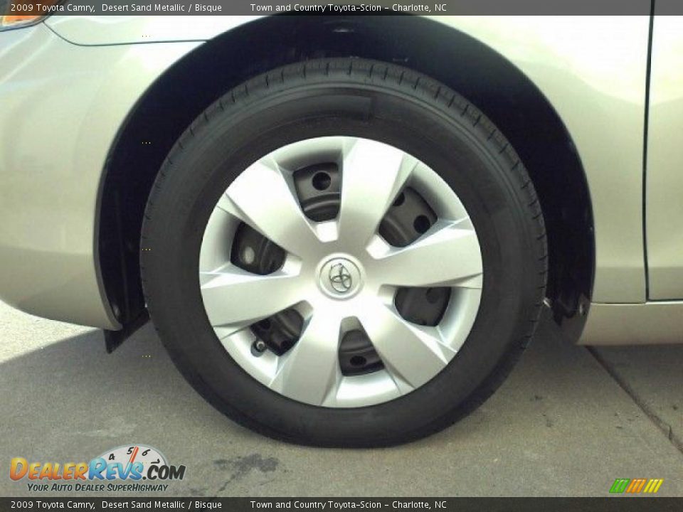 2009 Toyota Camry Desert Sand Metallic / Bisque Photo #3