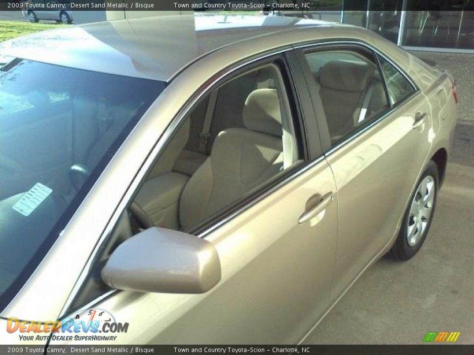 2009 Toyota Camry Desert Sand Metallic / Bisque Photo #20