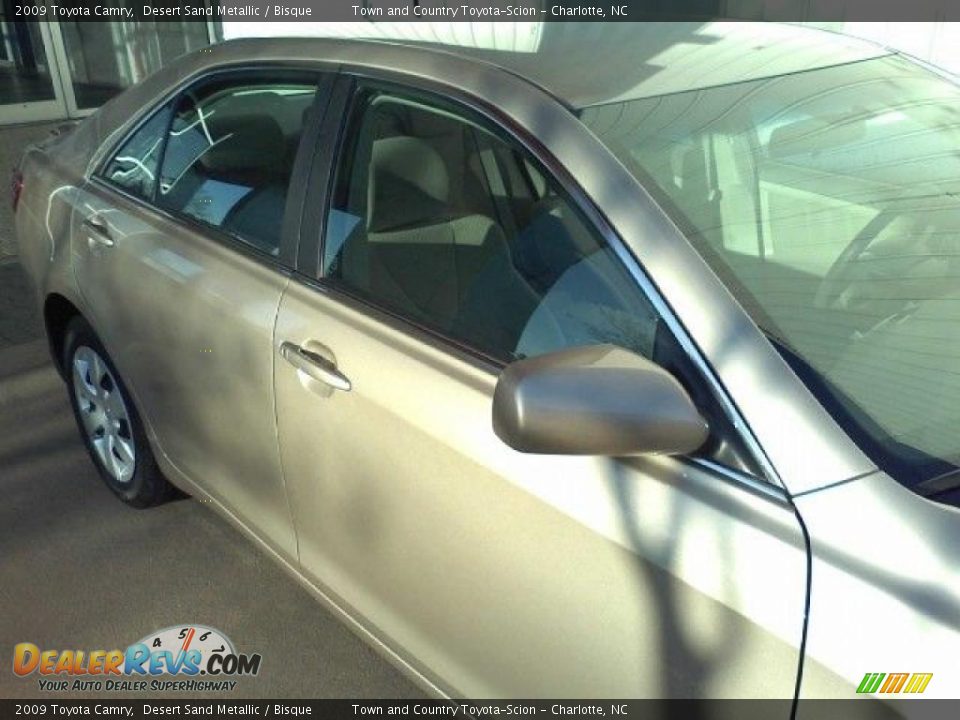 2009 Toyota Camry Desert Sand Metallic / Bisque Photo #21