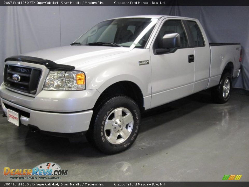 2007 Ford F150 STX SuperCab 4x4 Silver Metallic / Medium Flint Photo #1