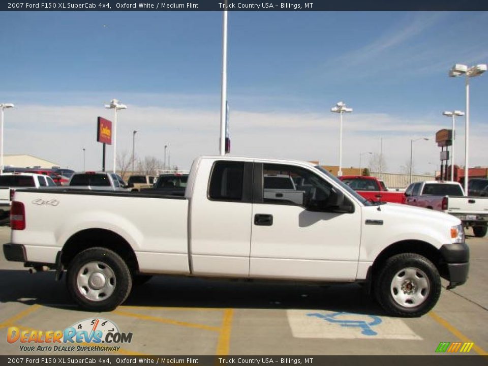 2007 Ford F150 XL SuperCab 4x4 Oxford White / Medium Flint Photo #4