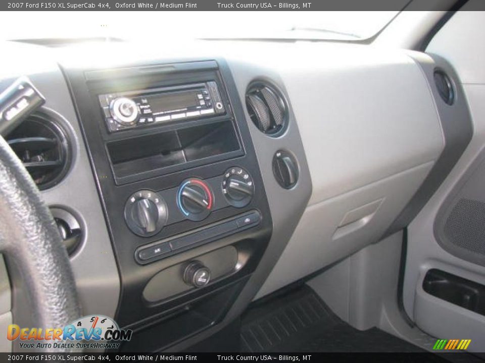 2007 Ford F150 XL SuperCab 4x4 Oxford White / Medium Flint Photo #10