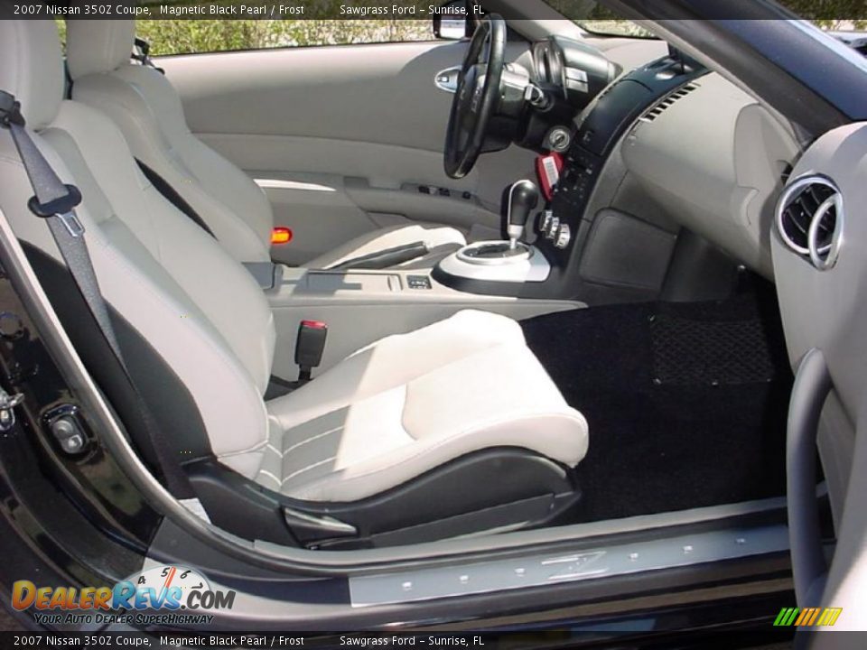 2007 Nissan 350Z Coupe Magnetic Black Pearl / Frost Photo #11