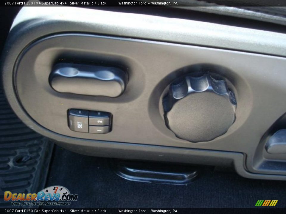 2007 Ford F150 FX4 SuperCab 4x4 Silver Metallic / Black Photo #17