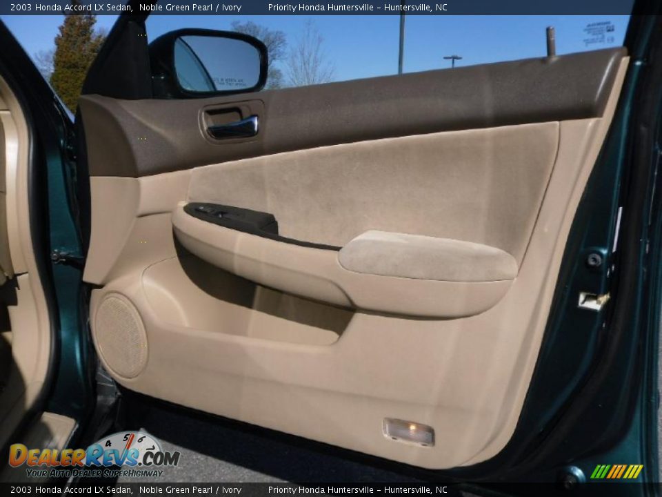 2003 Honda Accord LX Sedan Noble Green Pearl / Ivory Photo #18