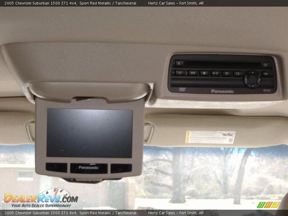2005 Chevrolet Suburban 1500 Z71 4x4 Sport Red Metallic / Tan/Neutral Photo #18