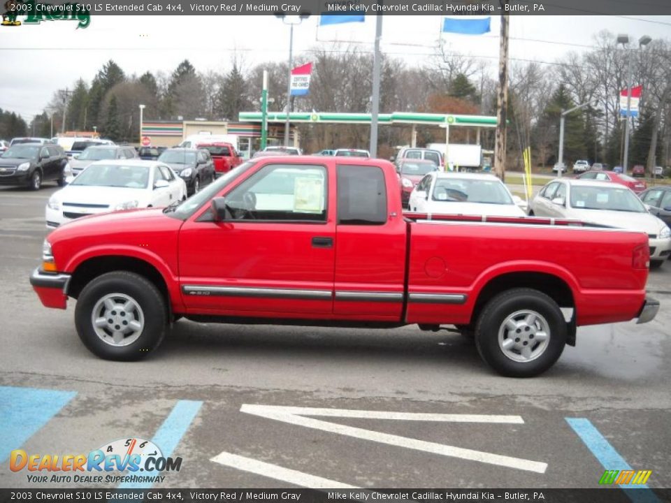 2003 Chevrolet S10 LS Extended Cab 4x4 Victory Red / Medium Gray Photo #6