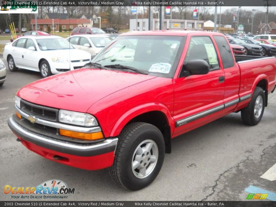 2003 Chevrolet S10 LS Extended Cab 4x4 Victory Red / Medium Gray Photo #14