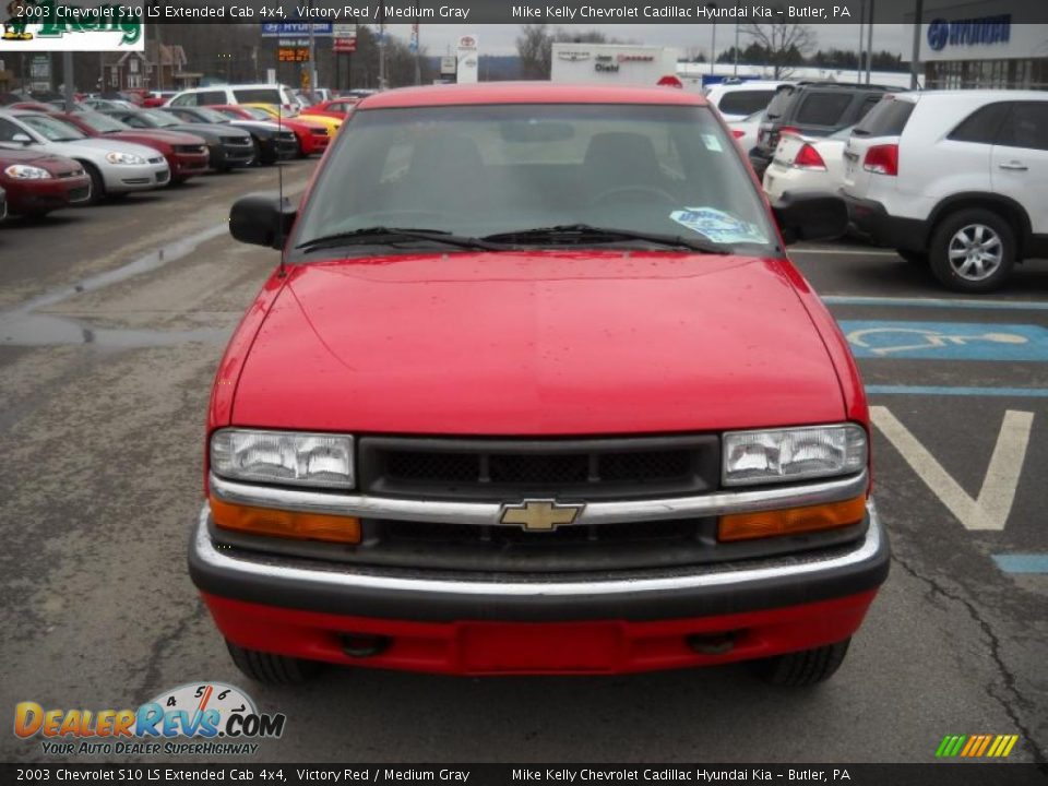 2003 Chevrolet S10 LS Extended Cab 4x4 Victory Red / Medium Gray Photo #15