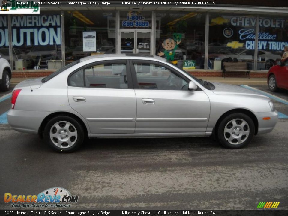 2003 Hyundai Elantra GLS Sedan Champagne Beige / Beige Photo #2