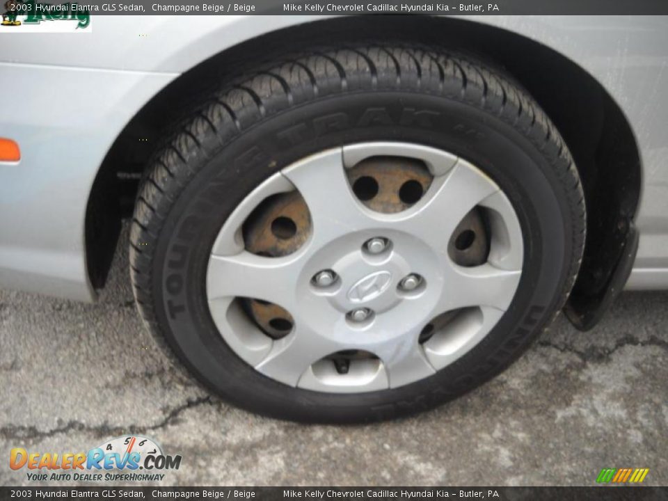 2003 Hyundai Elantra GLS Sedan Champagne Beige / Beige Photo #13
