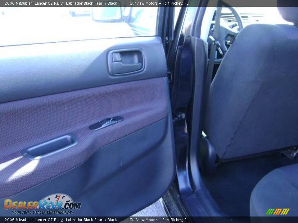 2006 Mitsubishi Lancer OZ Rally Labrador Black Pearl / Black Photo #11