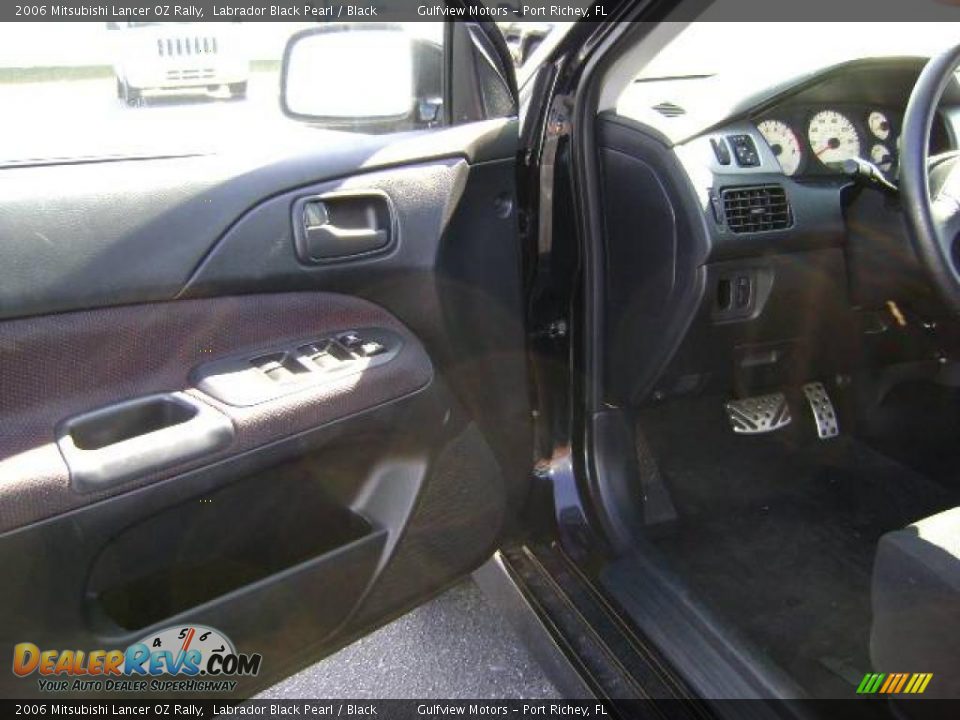 2006 Mitsubishi Lancer OZ Rally Labrador Black Pearl / Black Photo #13