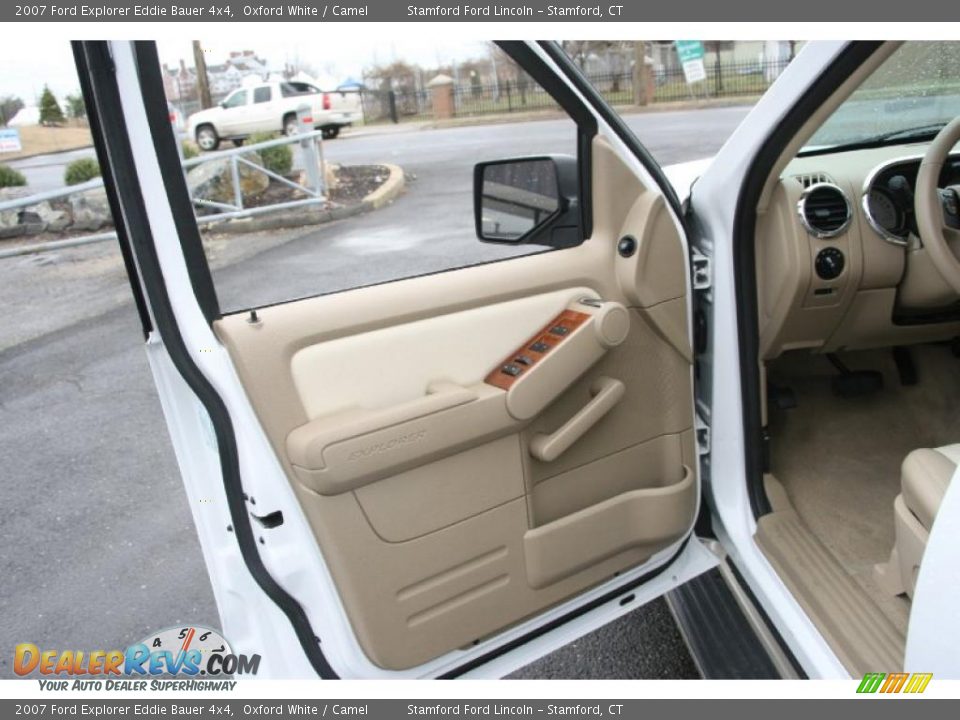 2007 Ford Explorer Eddie Bauer 4x4 Oxford White / Camel Photo #13