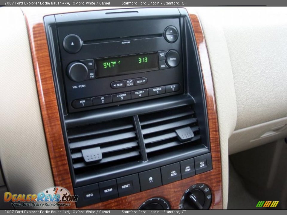 2007 Ford Explorer Eddie Bauer 4x4 Oxford White / Camel Photo #17