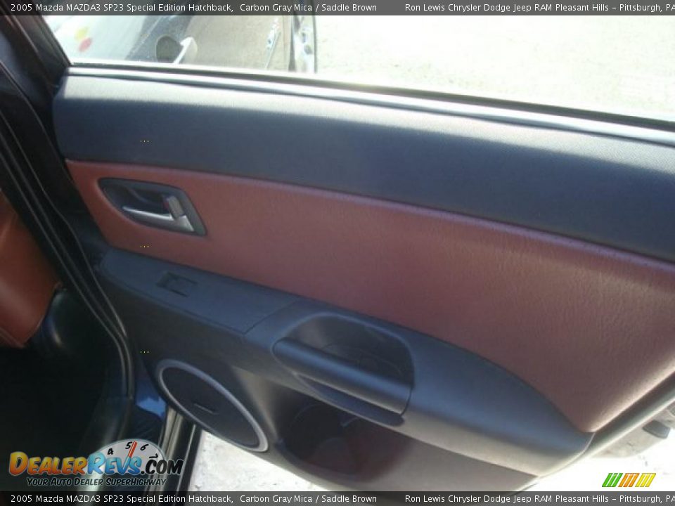 2005 Mazda MAZDA3 SP23 Special Edition Hatchback Carbon Gray Mica / Saddle Brown Photo #17