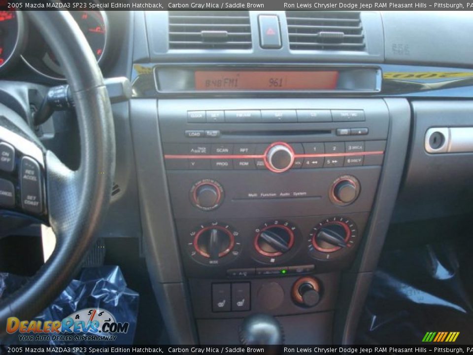 2005 Mazda MAZDA3 SP23 Special Edition Hatchback Carbon Gray Mica / Saddle Brown Photo #23