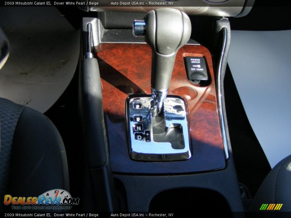 2009 Mitsubishi Galant ES Dover White Pearl / Beige Photo #13