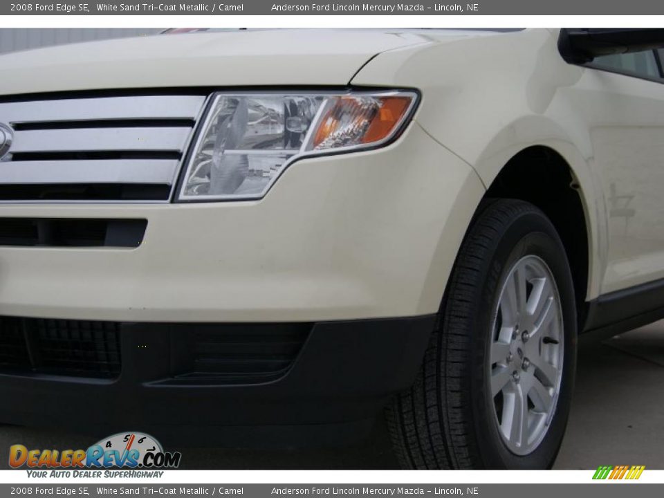 2008 Ford Edge SE White Sand Tri-Coat Metallic / Camel Photo #4