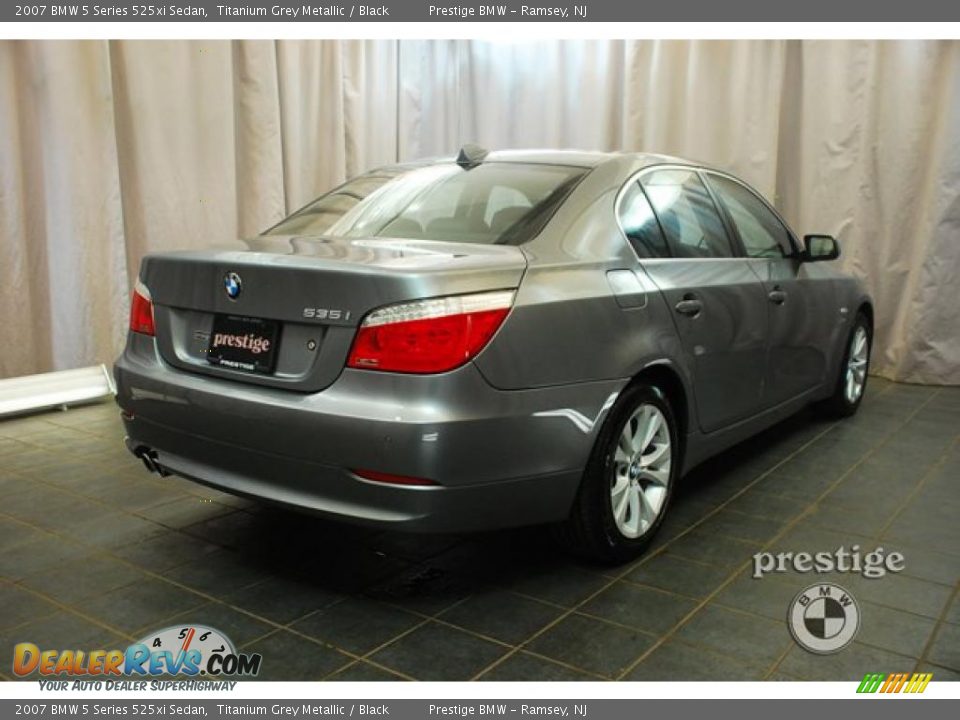 2007 BMW 5 Series 525xi Sedan Titanium Grey Metallic / Black Photo #2