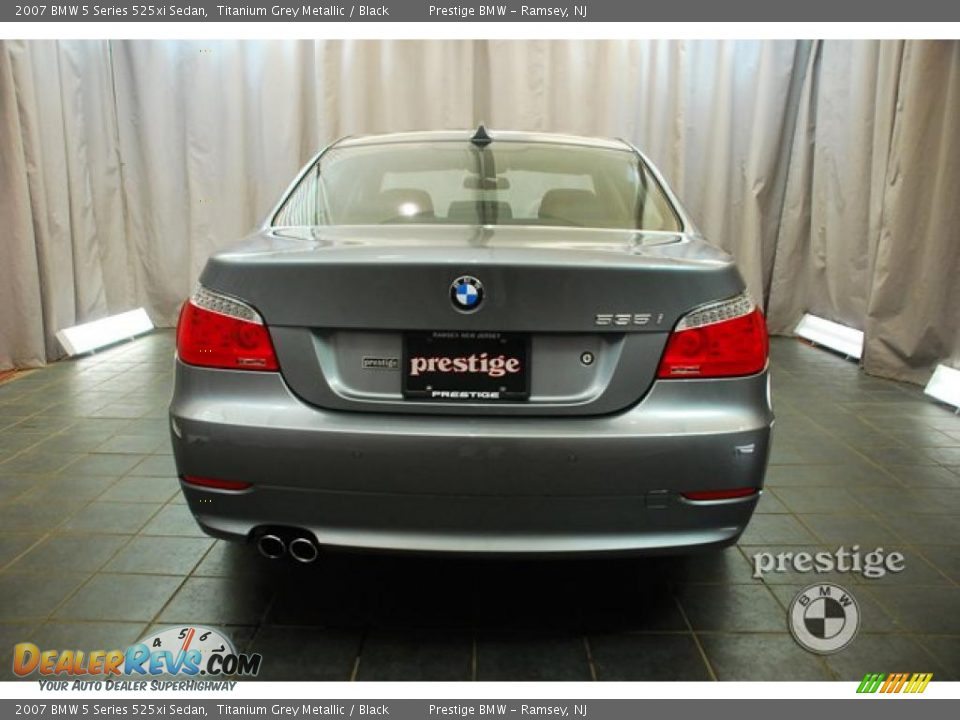 2007 BMW 5 Series 525xi Sedan Titanium Grey Metallic / Black Photo #3
