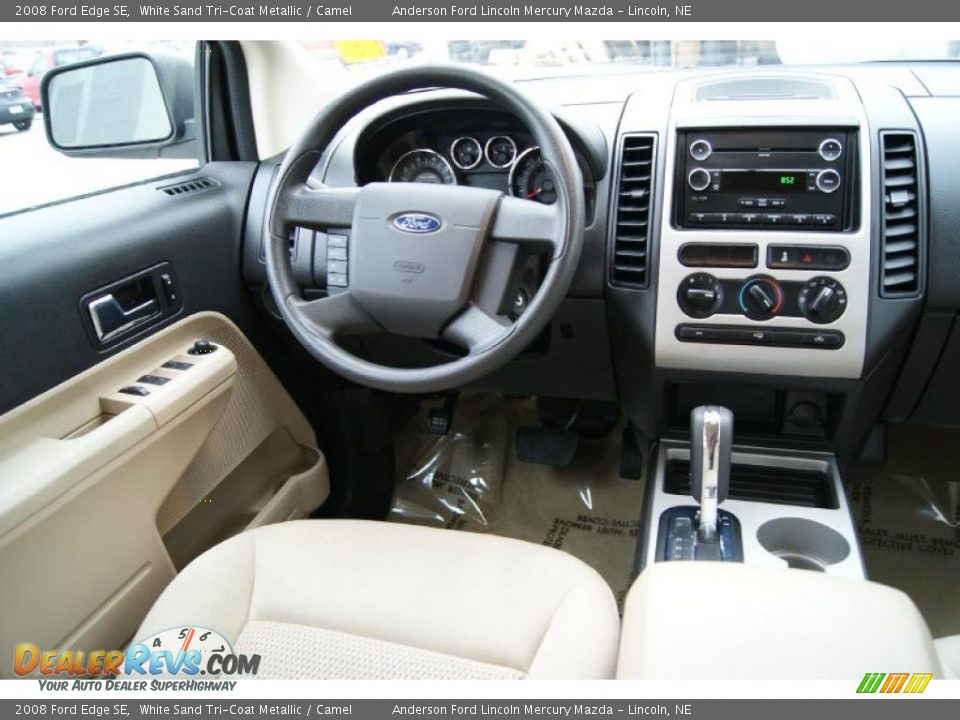 2008 Ford Edge SE White Sand Tri-Coat Metallic / Camel Photo #20
