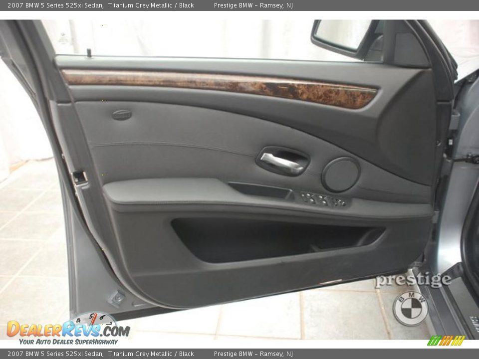 2007 BMW 5 Series 525xi Sedan Titanium Grey Metallic / Black Photo #11