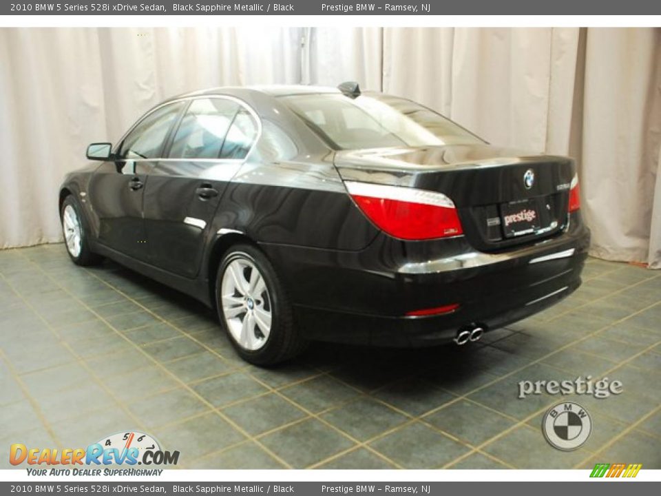 2010 BMW 5 Series 528i xDrive Sedan Black Sapphire Metallic / Black Photo #4